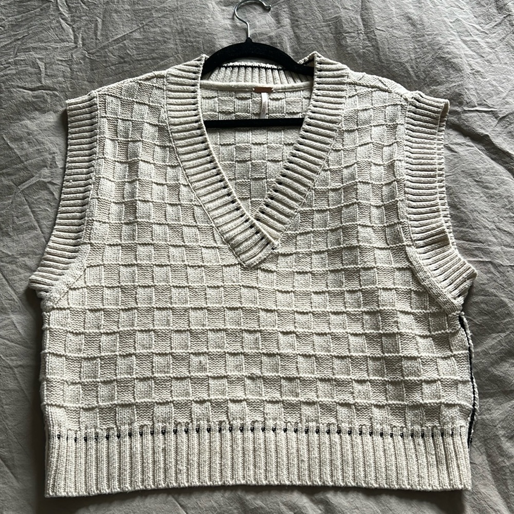 Free people gambit ivory sweater vest, size XS